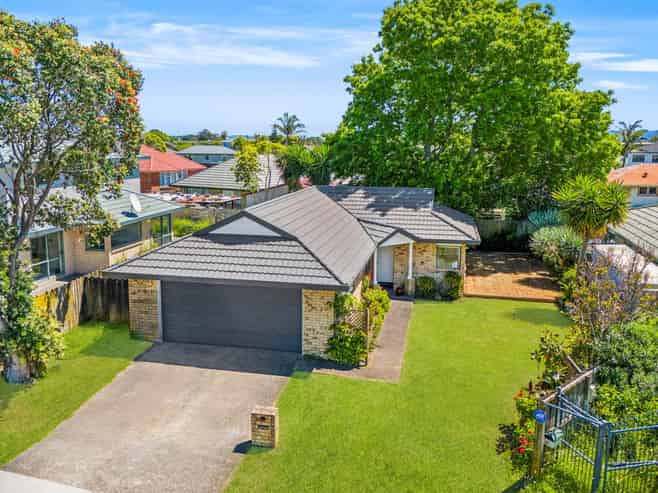 35 Enuamanu Road, Favona