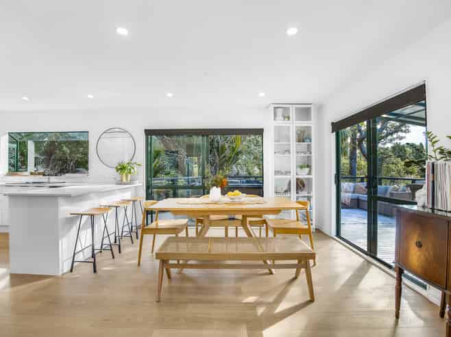 72 Albany Highway, Greenhithe