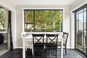 44 Hargest Crescent, Saint Kilda