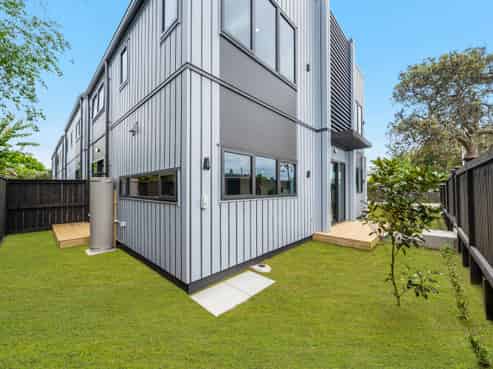 42 Church Road, Mangere Bridge