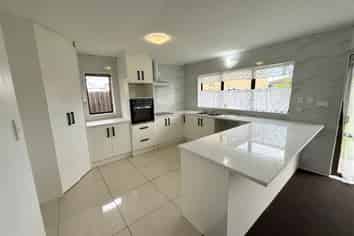 2/152 Rangitoto Road, Papatoetoe