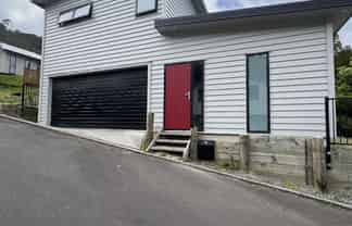 9 Lowry Heights, Stokes Valley