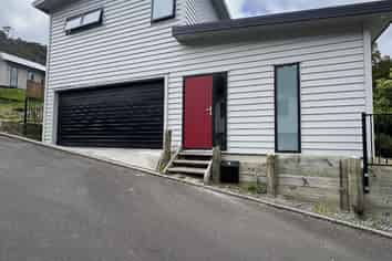 9 Lowry Heights, Stokes Valley