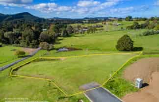 16 Mangakino Lane, Kauri