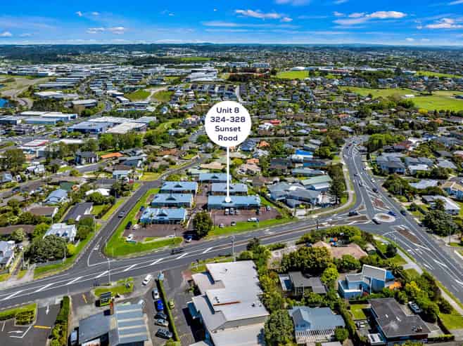 NORTH SHORE - ROAD FRONT - CONSULTANCY PREMISES
