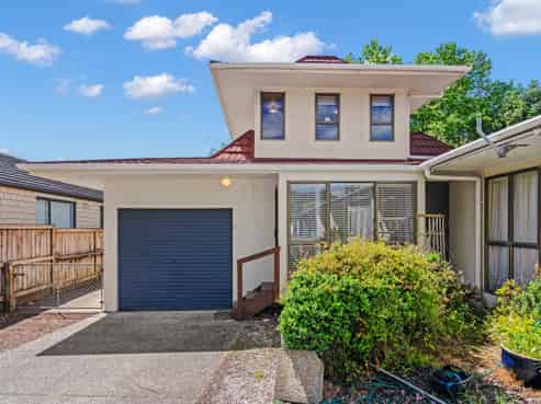 35D Western Hills Drive, Kensington