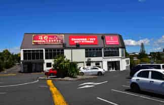 Glenfield 546sqm restaurant for lease