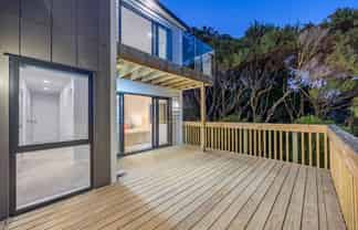 254A Whangaparaoa Road, Red Beach