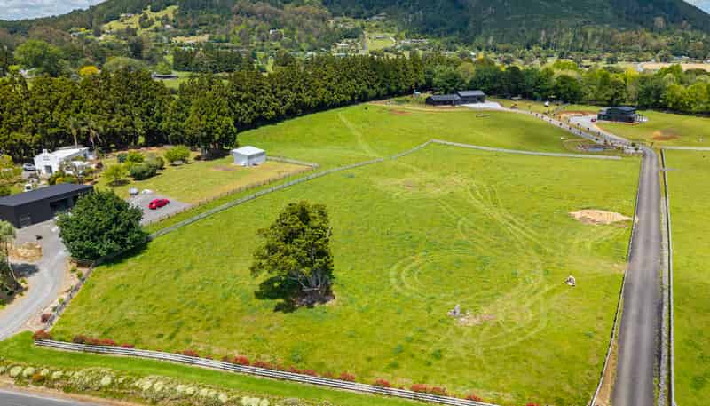 137 Apotu Road, Kauri