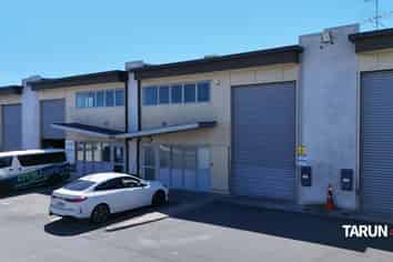 Affordable 100sqm Warehouse - Prime Location!