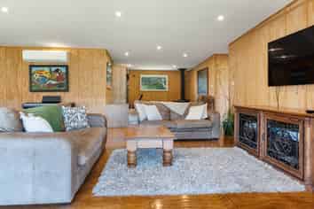 8 Coral Place, Matapouri