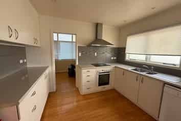 7 Bevyn Street, Castor Bay