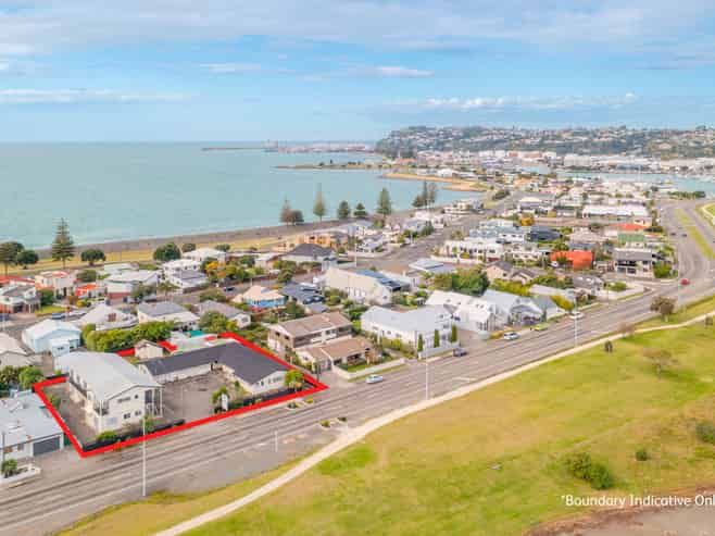 Freehold accommodation - desirable Napier location