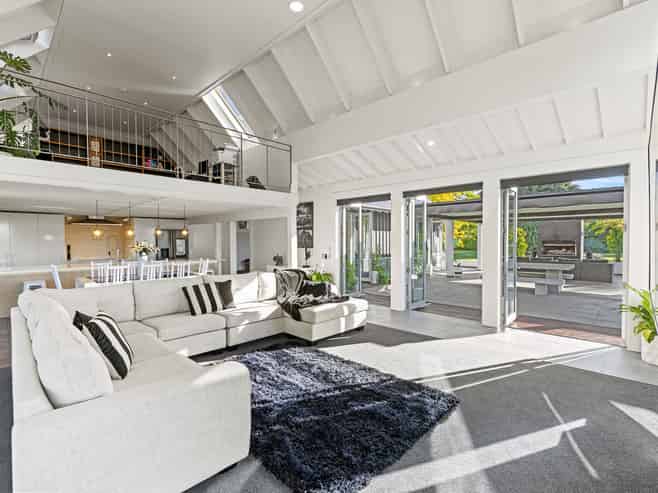 50 Johns Road, Harewood