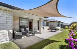 8 Livingstone Drive, Papamoa Beach