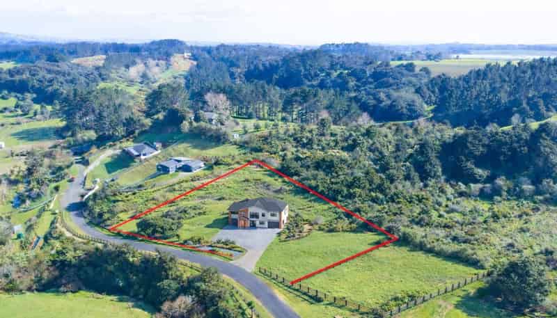 22 Johnson Street, TUAKAU