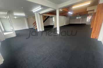 Street-Front Retail/Office Opportunity