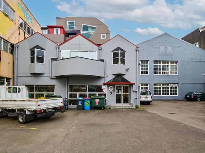 Te Aro warehouse with development potential