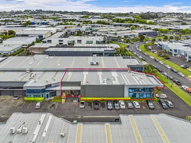 Road front industrial investment