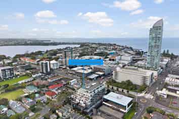 111/16 Huron Street, Takapuna