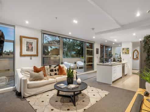 111/16 Huron Street, Takapuna