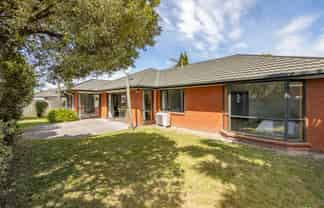 5 Cardigan Bay Place, Addington