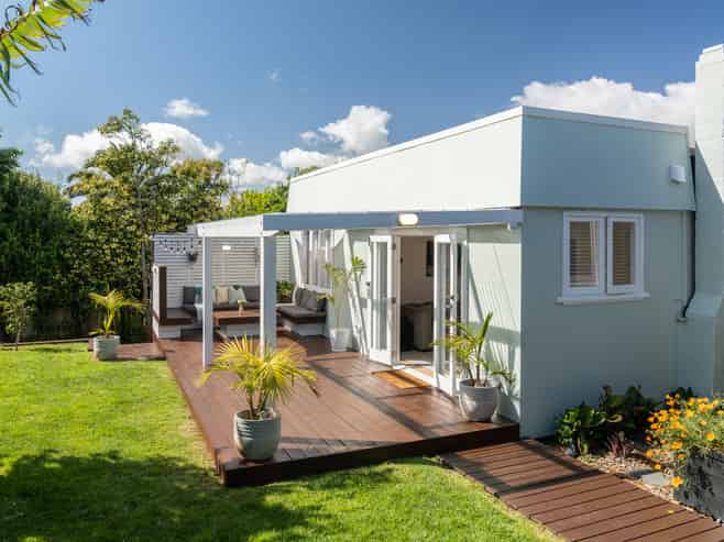 21 Government Road, Raglan