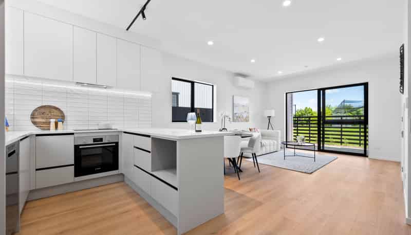 3/18 Albert Road, Kelston