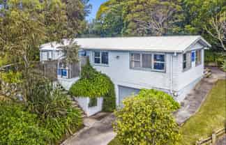 110sqm office in Whangaparaoa