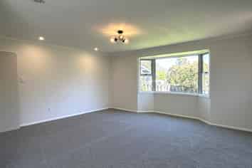 10 Oak Street, Masterton