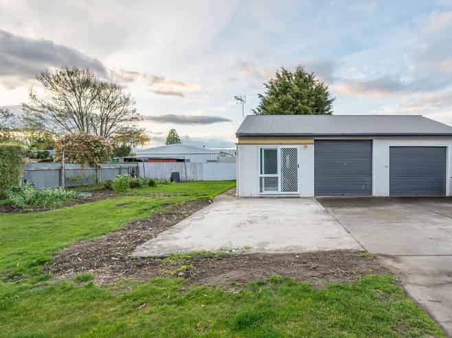 1016A Totara Street, Mahora