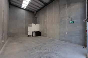 Modern Workspace In The Quarter