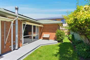 2/10 Baretta Street, Somerfield