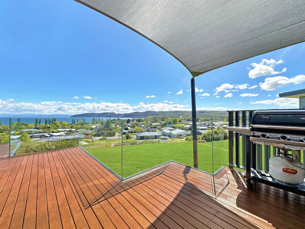 A Grandstand Position with Unrivalled Lake Views - Ansicht 5