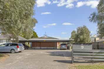 2/62 Lincoln Road, Henderson