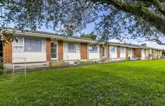 2/62 Lincoln Road, Henderson