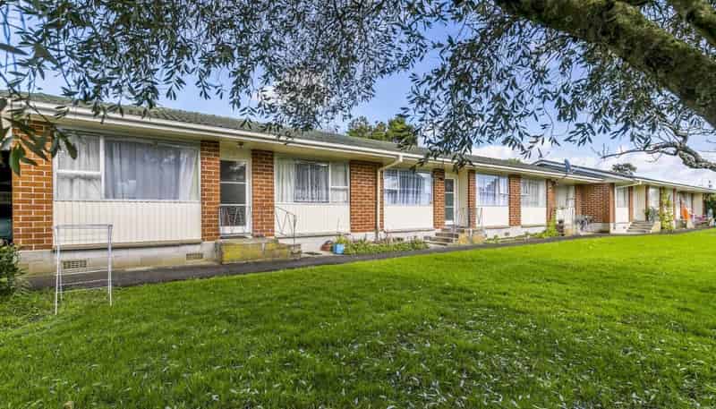 2/62 Lincoln Road, Henderson