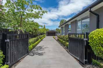 31 Downing Street, Hoon Hay