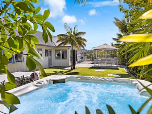 132 Omaha Drive, Omaha