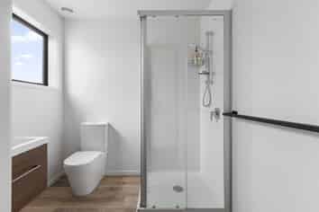 2/13 Commerce Street, Frankton