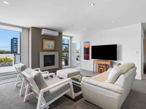 403/16 Huron Street, Takapuna