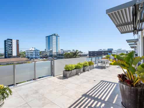 403/16 Huron Street, Takapuna