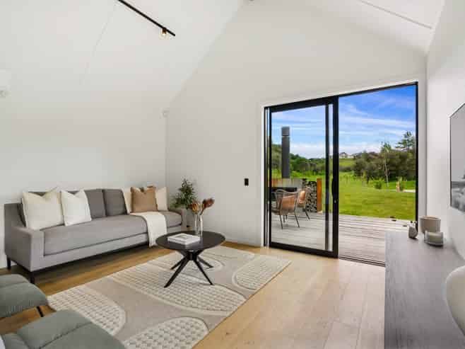 7 Mckenzies Shute, Jacks Point