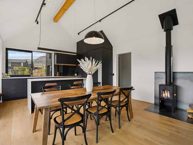 7 Mckenzies Shute, Jacks Point