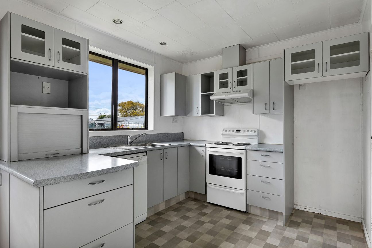 Renovated 3 Bed-Brick - Great Garaging & Location! - Widok 4