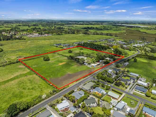 Large landholding with residential zoning