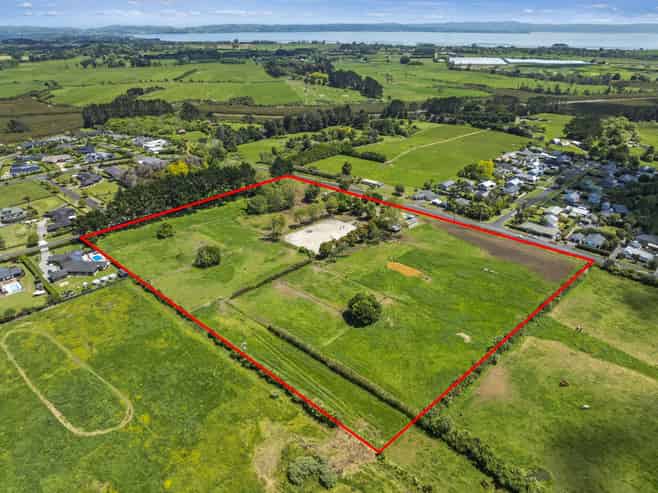 Large landholding with residential zoning