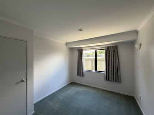 4/304 Southampton Street West, Hastings