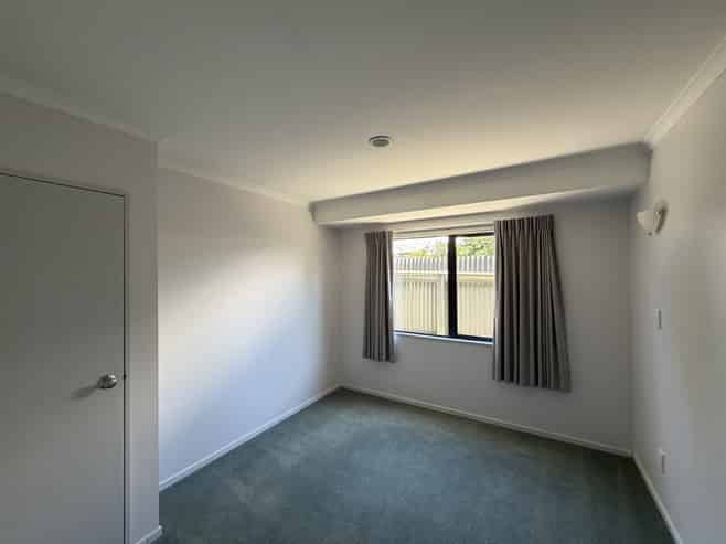 4/304 Southampton Street West, Hastings