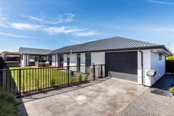 12 Salkeld Place, Woodend